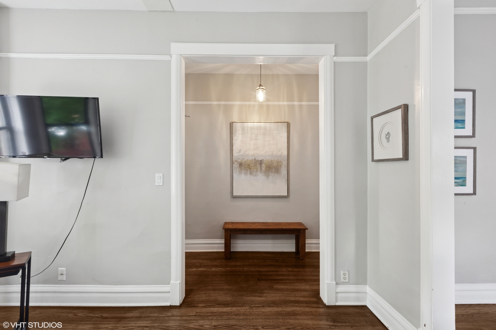 1510 W Montrose Avenue, Chicago, IL 60613
