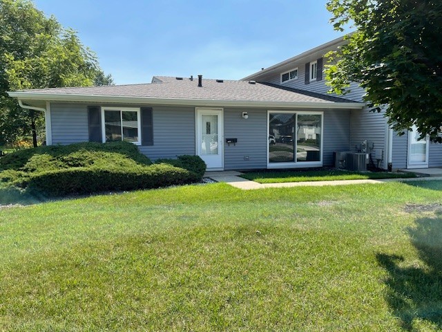 1040 Quanset Court #1804, Schaumburg, IL 60194