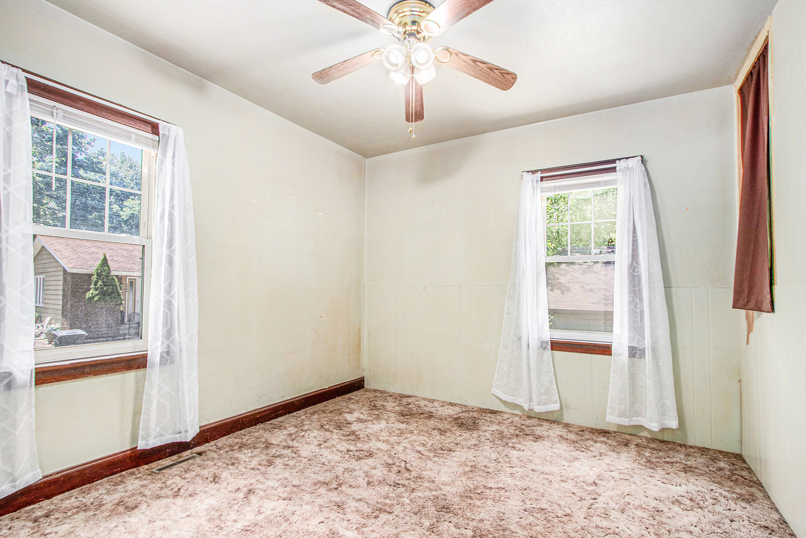 2862 Willowdale Road, Portage, IN 46368