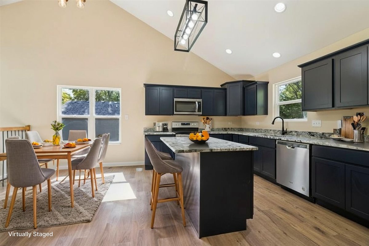 470 N School Street, Braidwood, IL 60408