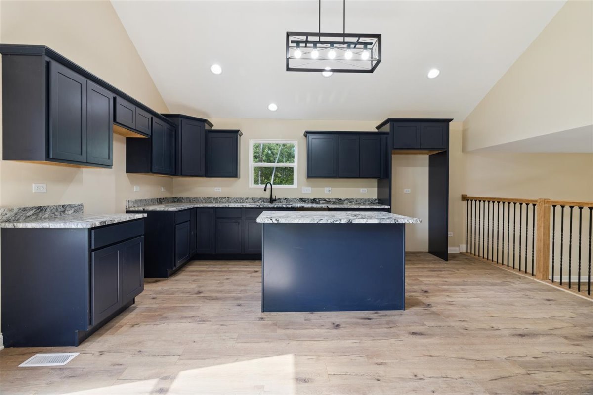 470 N School Street, Braidwood, IL 60408