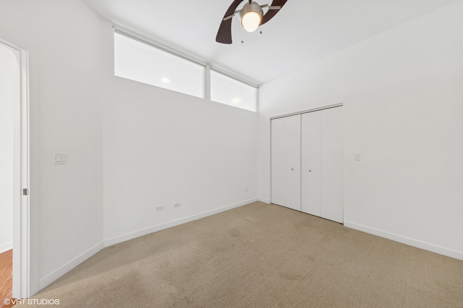 1550 W Cornelia Avenue #404, Chicago, IL 60657