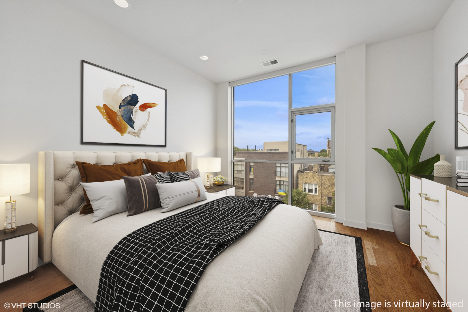 1550 W Cornelia Avenue #404, Chicago, IL 60657