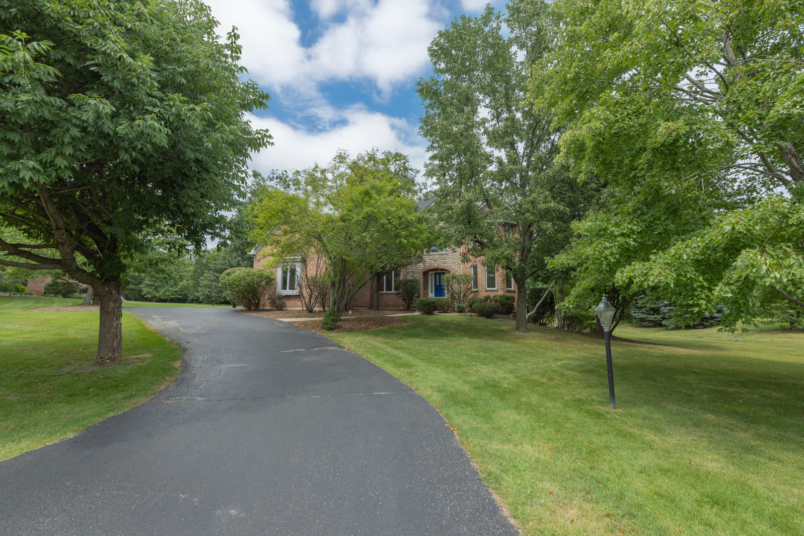 3702 W Homestead Trail, Crystal Lake, IL 60012