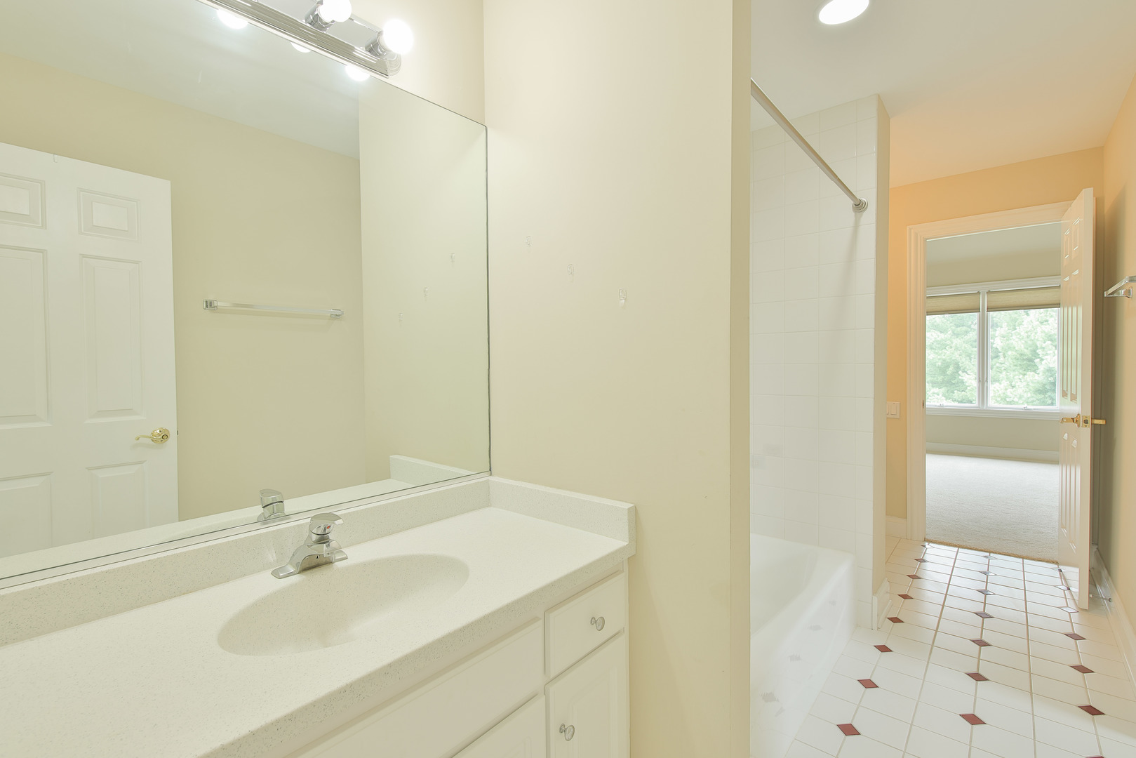 3702 W Homestead Trail, Crystal Lake, IL 60012