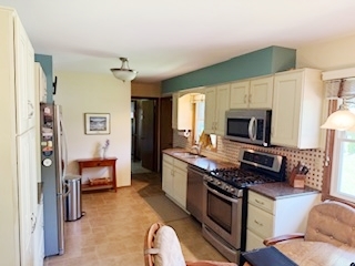 916 Saint Andrews Way, Rockford, IL 61107