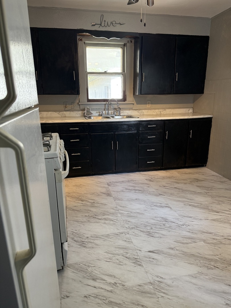 206 E Oak Street, Chatsworth, IL 60921