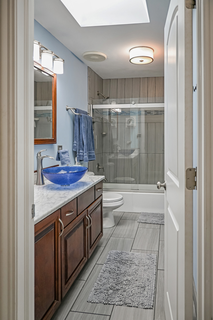 3931 151st Place, Midlothian, IL 60445