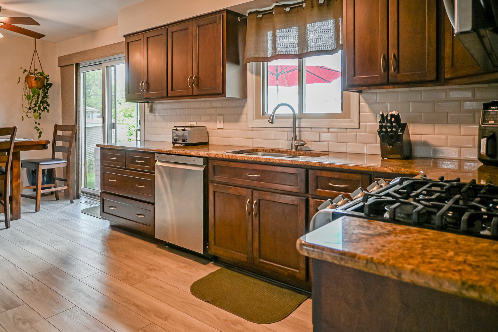 3931 151st Place, Midlothian, IL 60445