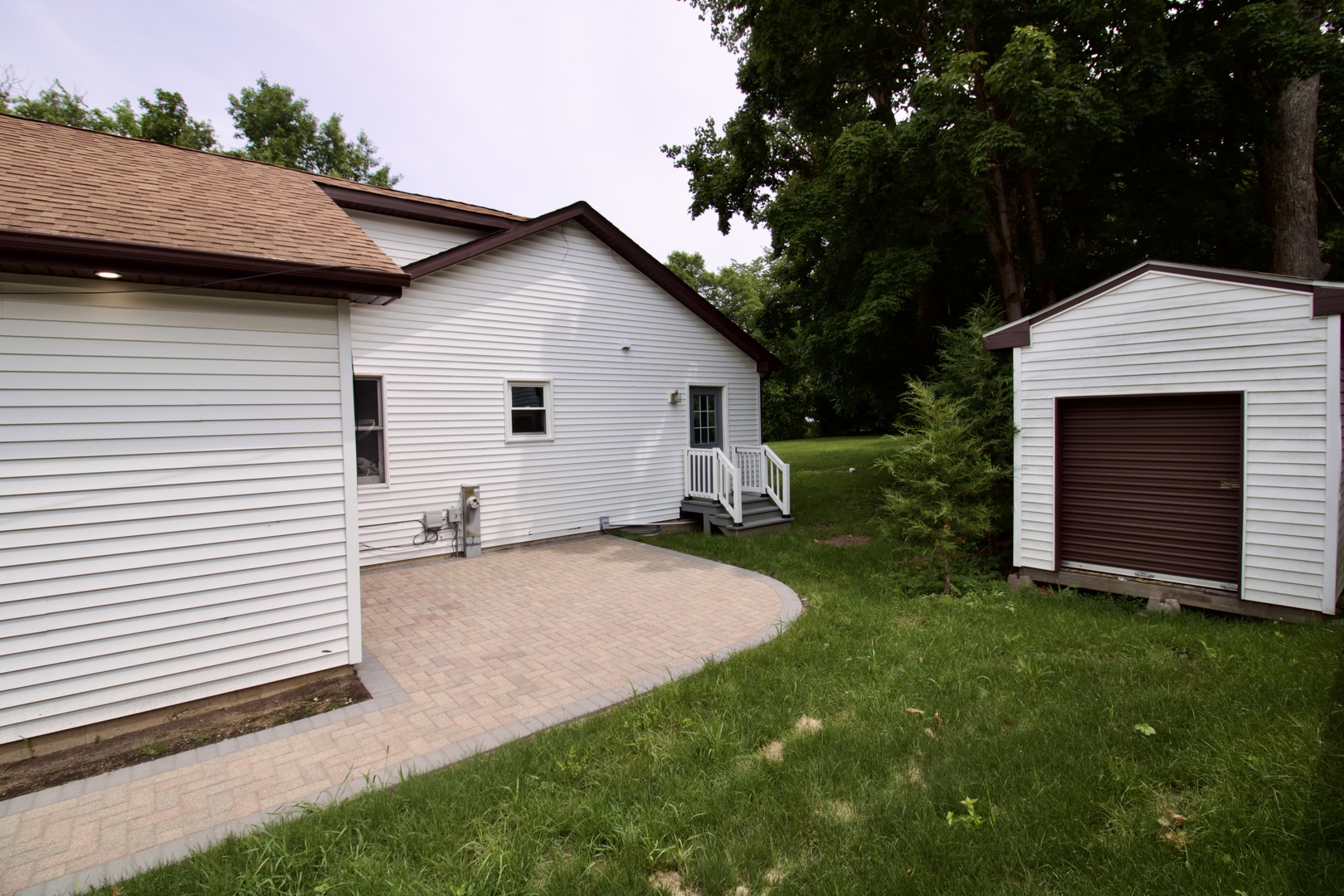6N629 Sycamore Avenue, St. Charles, IL 60174