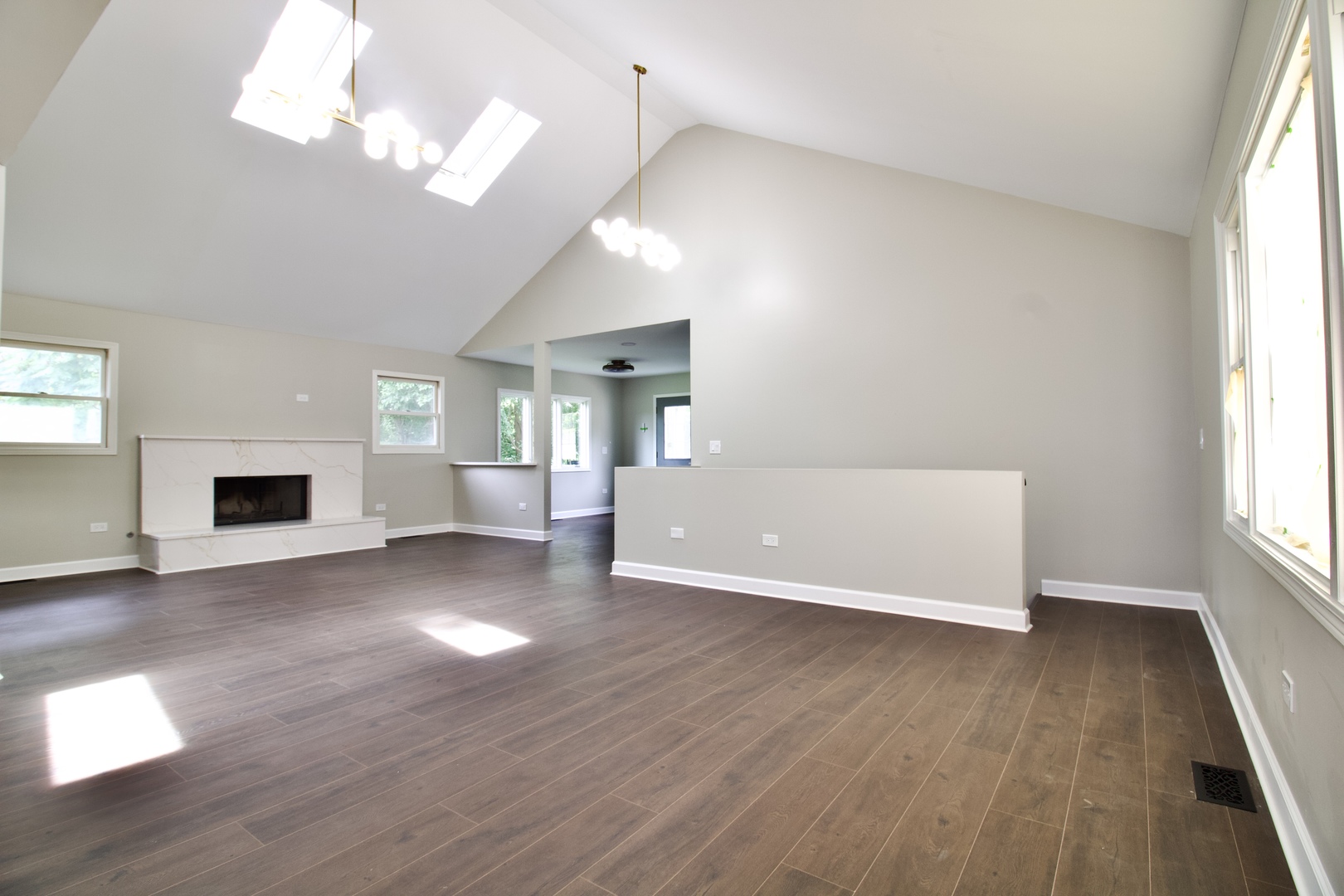 6N629 Sycamore Avenue, St. Charles, IL 60174
