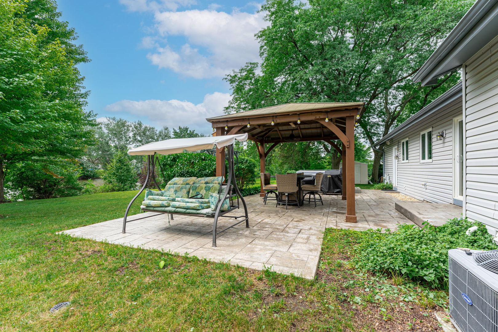 823 Anchor Court, Bartlett, IL 60103