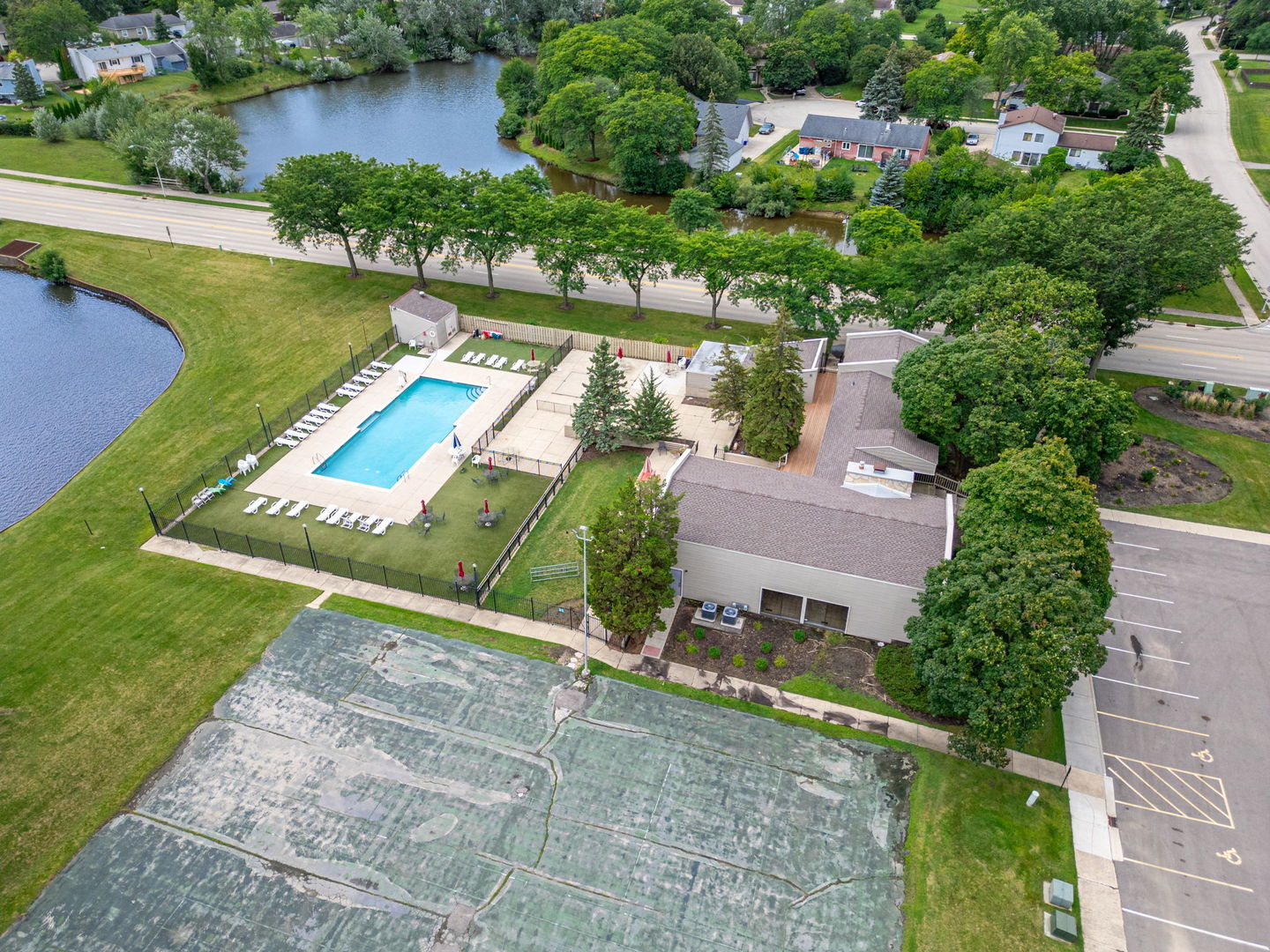 823 Anchor Court, Bartlett, IL 60103