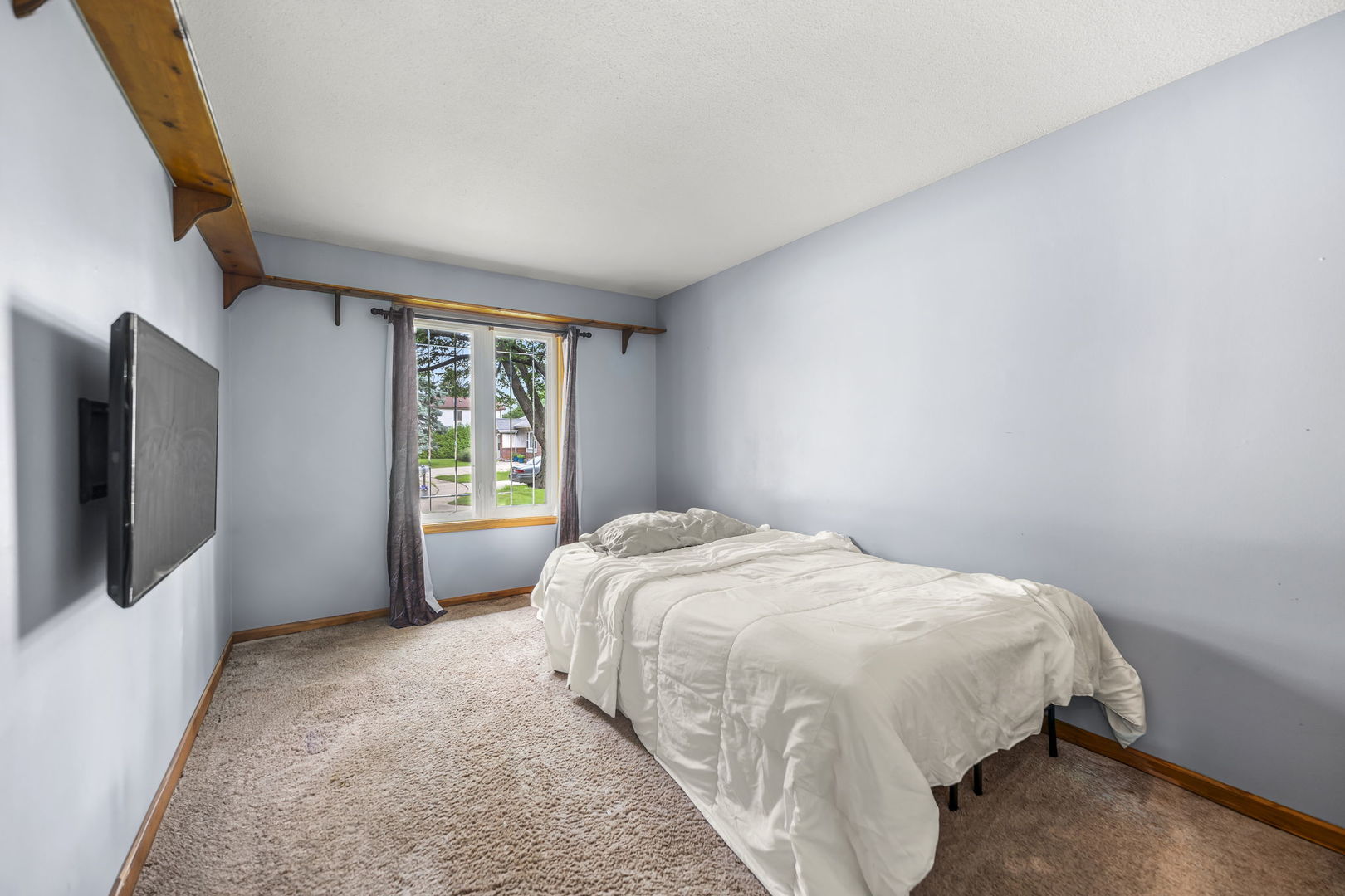 823 Anchor Court, Bartlett, IL 60103