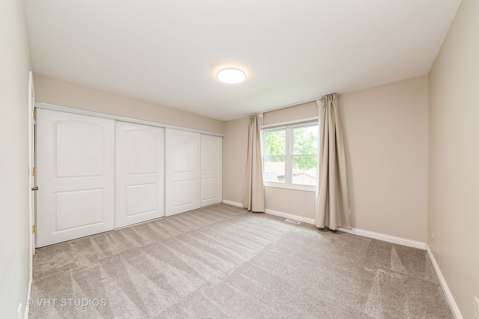 1716 Paddington Avenue, Naperville, IL 60563