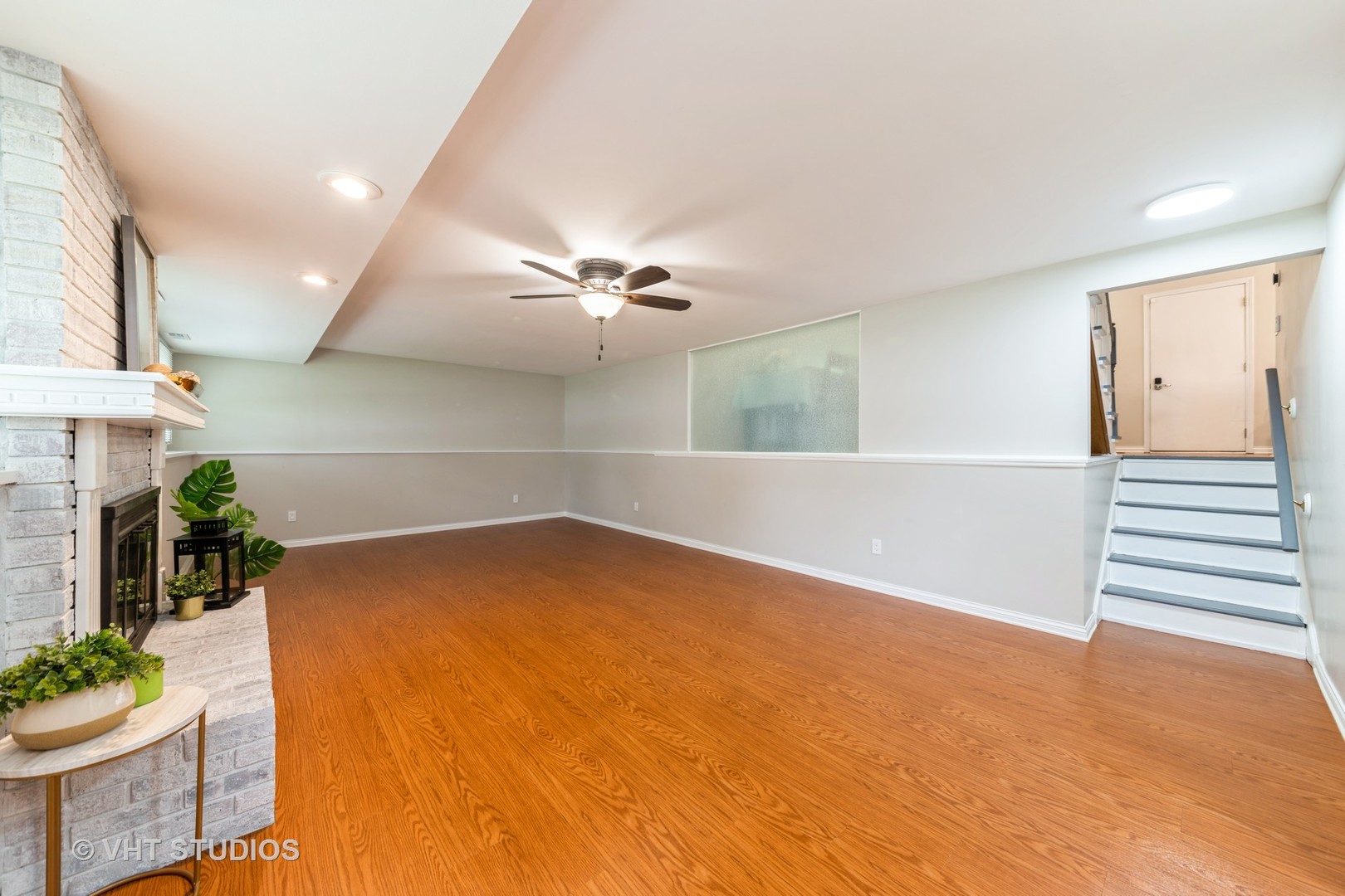 1716 Paddington Avenue, Naperville, IL 60563