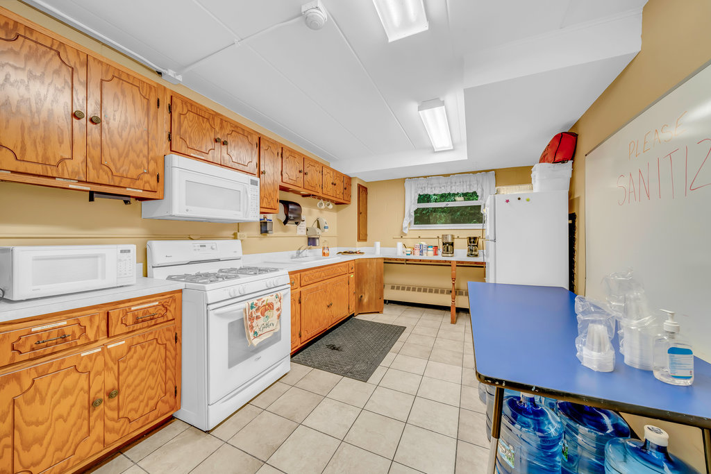1352 N Cedar Road, New Lenox, IL 60451
