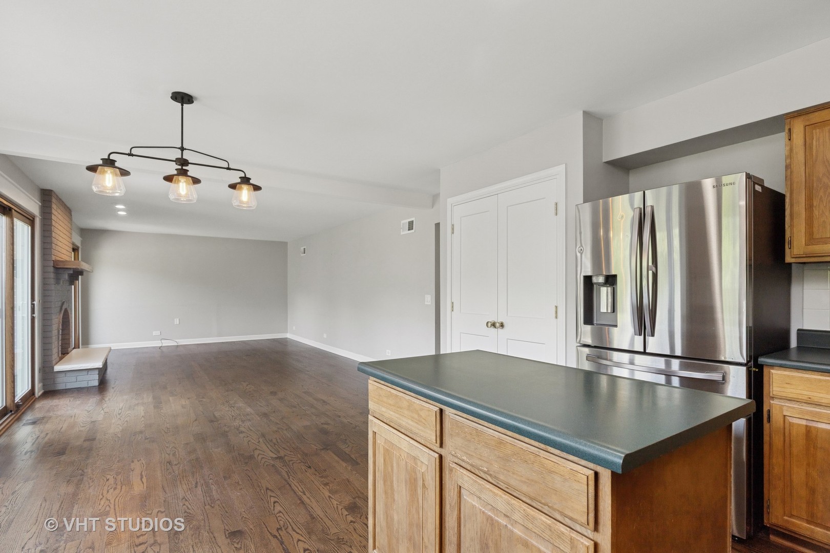 14 Trent Road, Hawthorn Woods, IL 60047