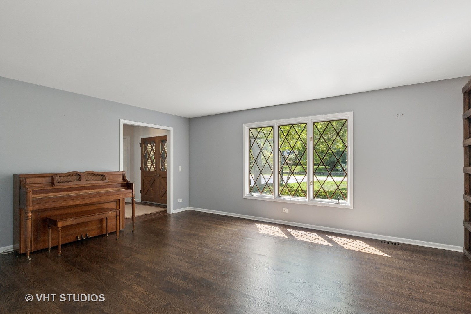 14 Trent Road, Hawthorn Woods, IL 60047