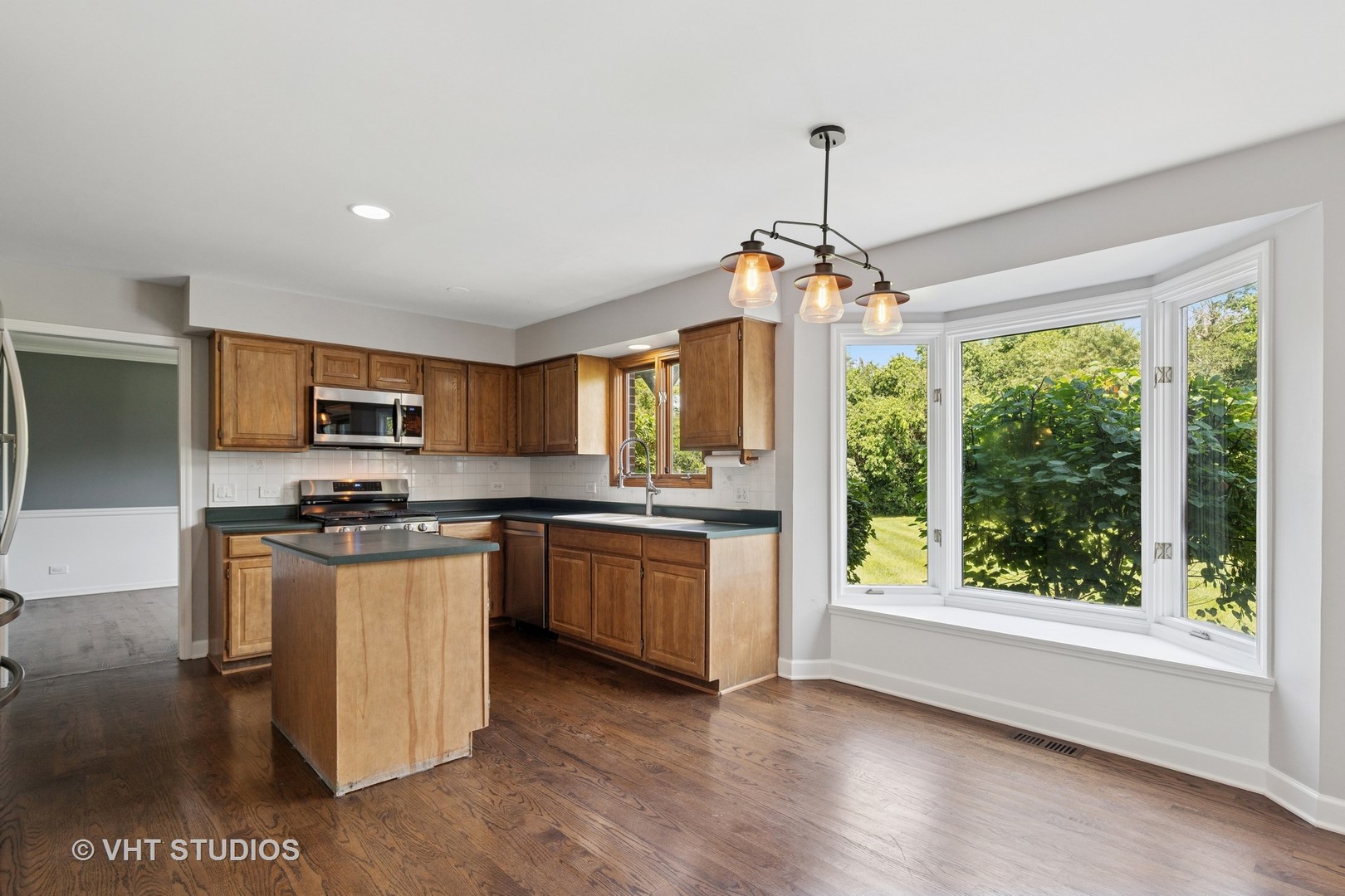 14 Trent Road, Hawthorn Woods, IL 60047