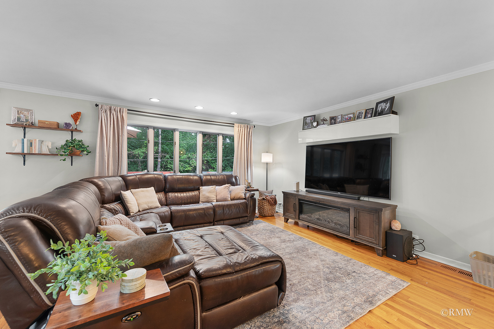 314 S Cedar Avenue, Wood Dale, IL 60191