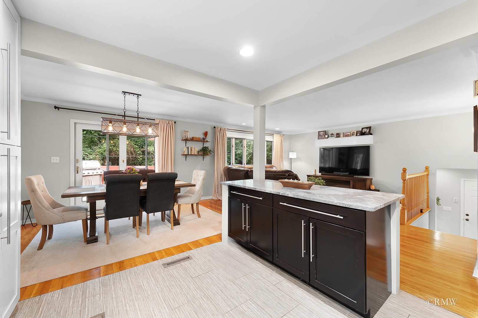 314 S Cedar Avenue, Wood Dale, IL 60191