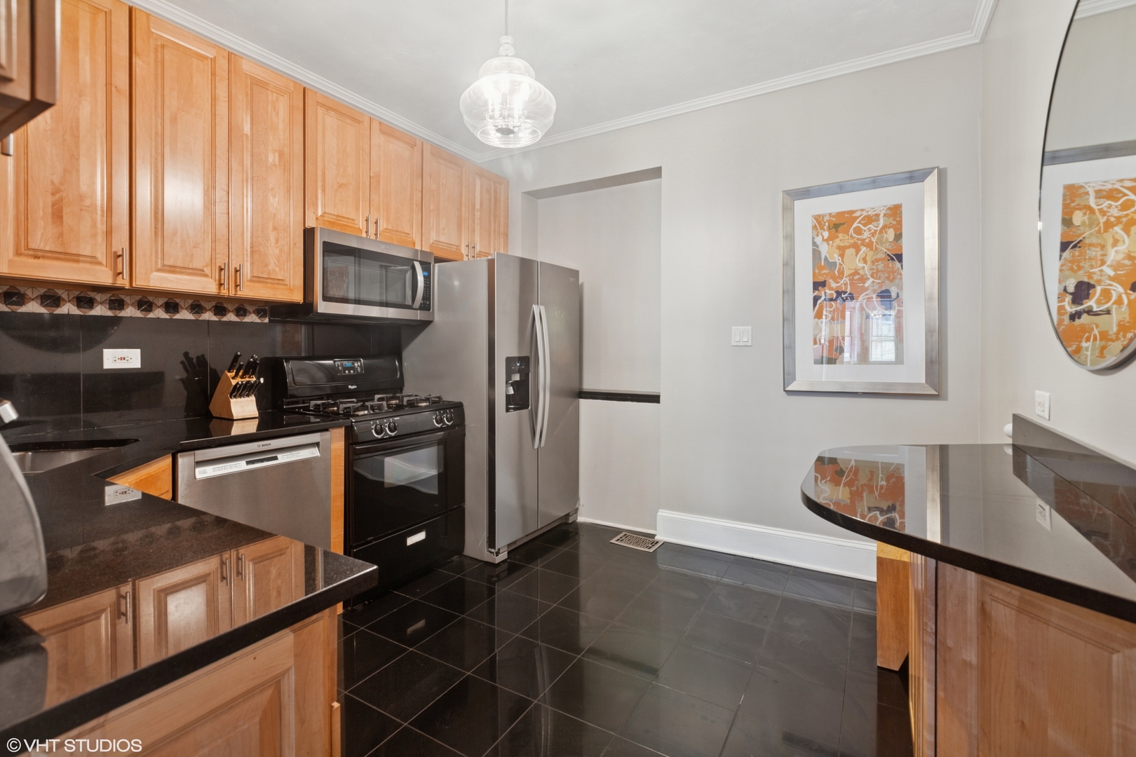 1442 W Irving Park Road, Chicago, IL 60613