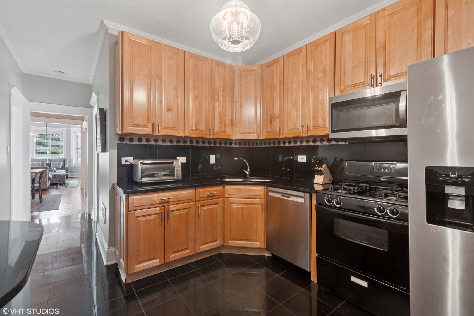 1442 W Irving Park Road, Chicago, IL 60613