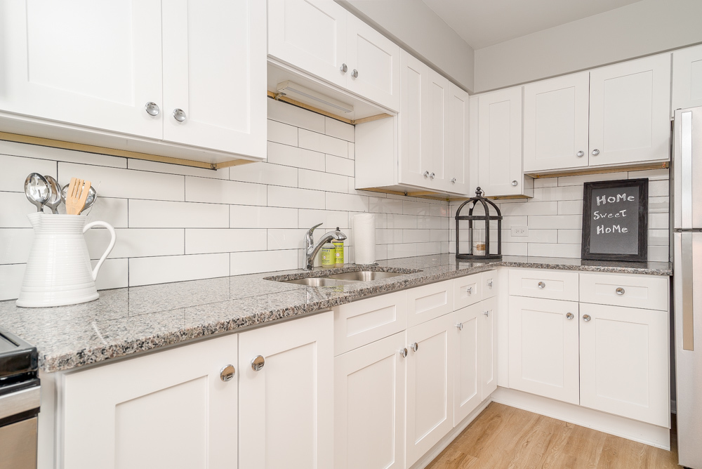 34 S Kensington Avenue #02, La Grange, IL 60525