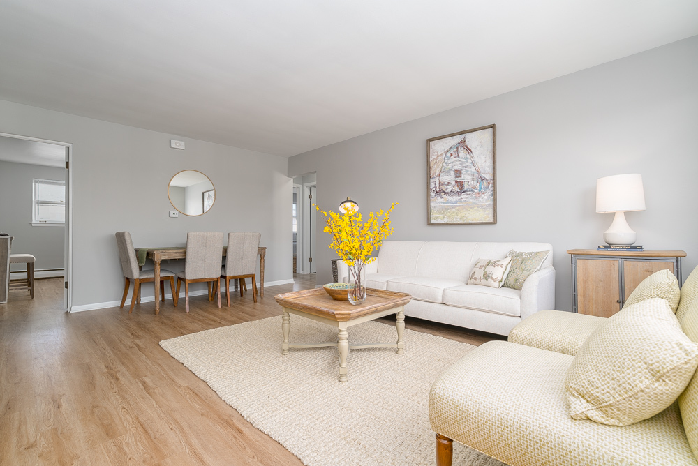 34 S Kensington Avenue #02, La Grange, IL 60525