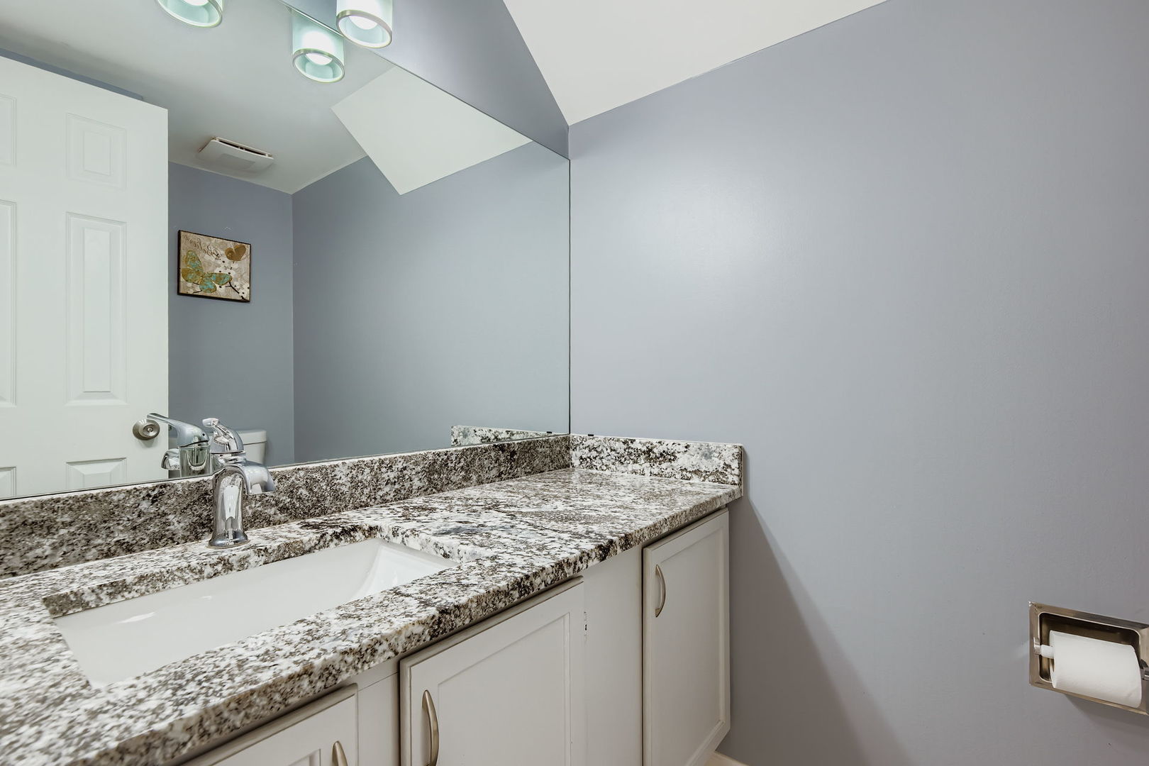 1045 Hampton Harbor #1045, Schaumburg, IL 60193