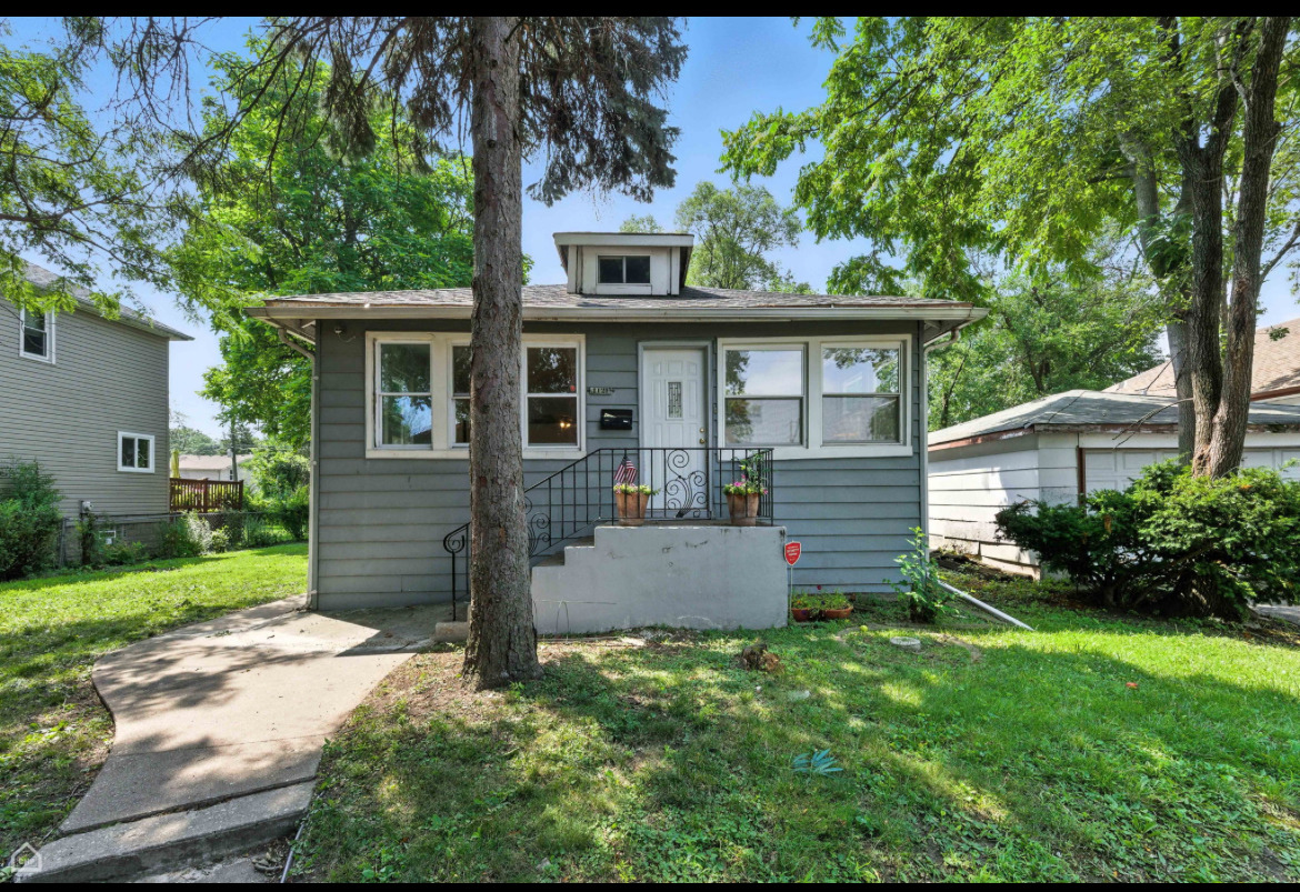 1121 W 104TH Street, Chicago, IL 60643