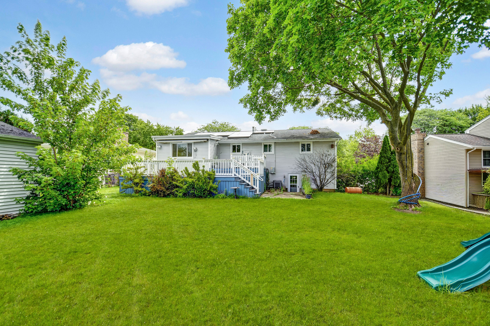 630 Clover Lane, Schaumburg, IL 60193