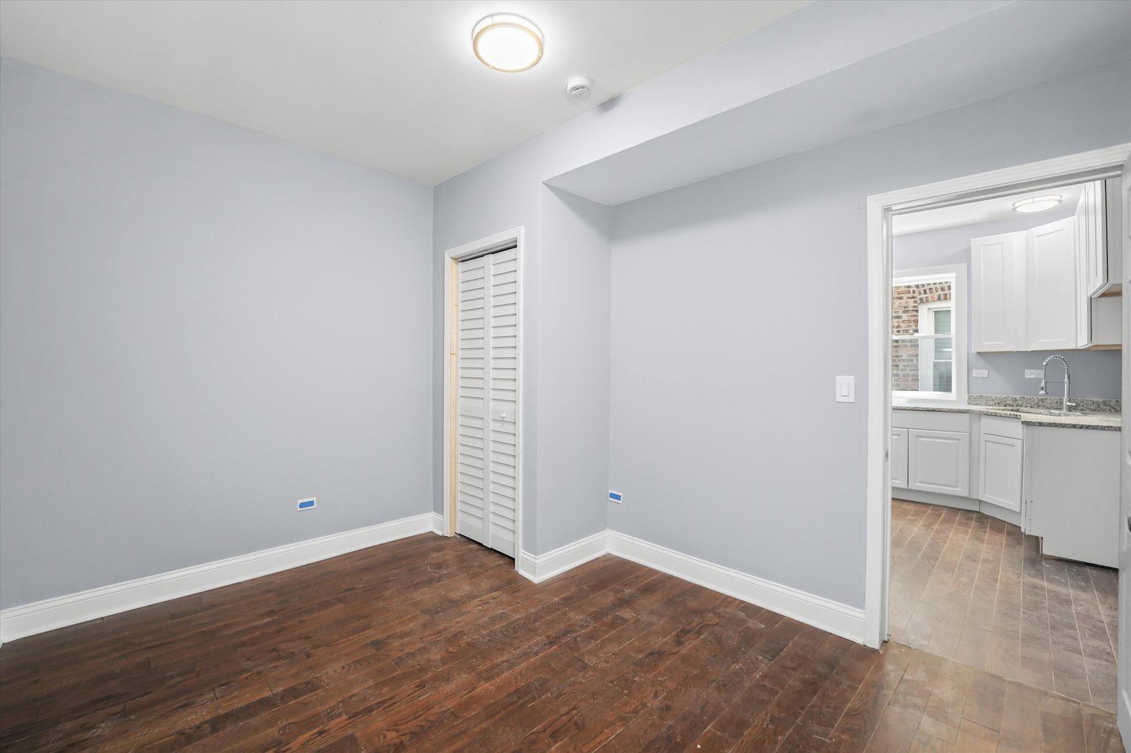 7959 S Essex Avenue, Chicago, IL 60617