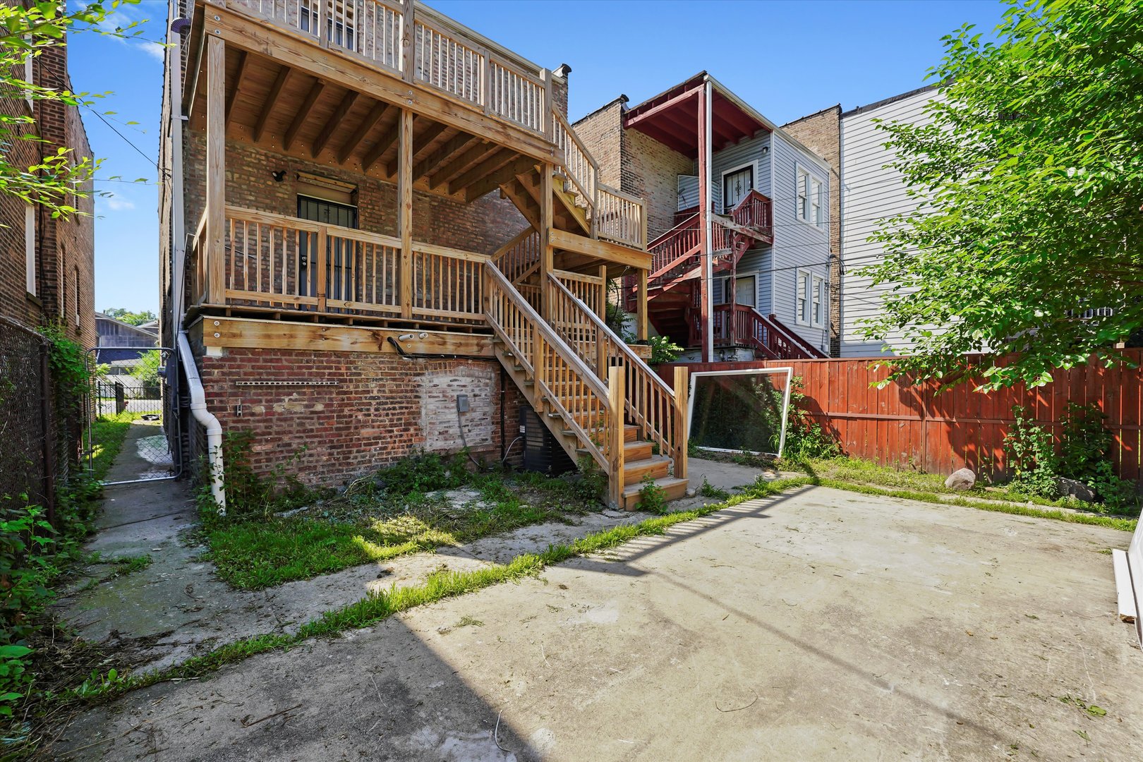 7959 S Essex Avenue, Chicago, IL 60617
