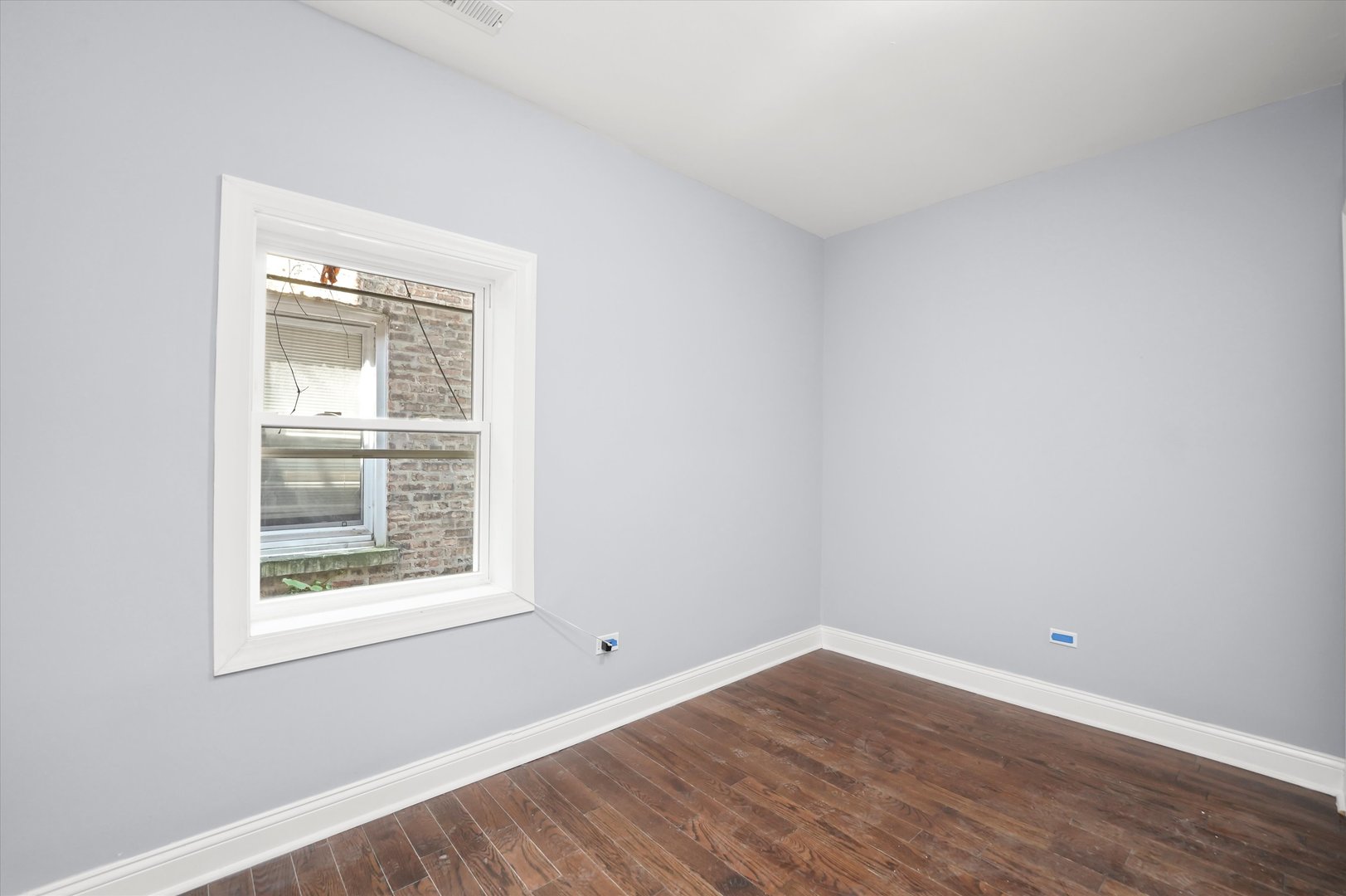 7959 S Essex Avenue, Chicago, IL 60617