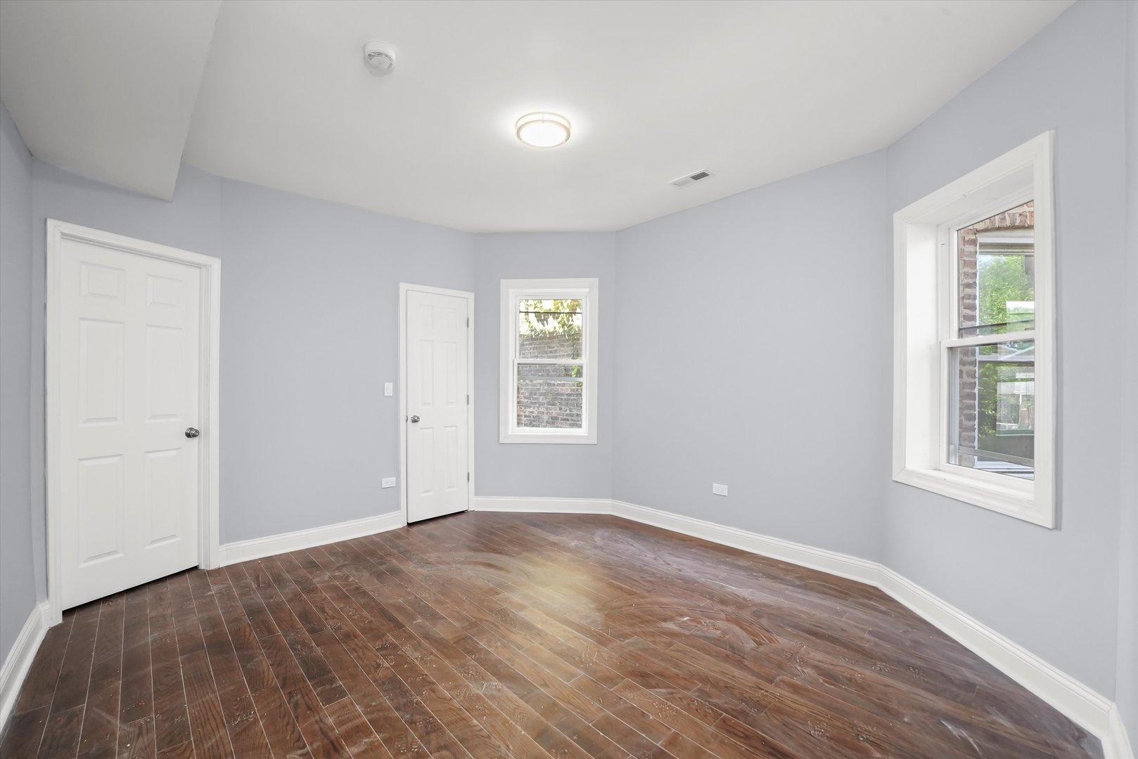 7959 S Essex Avenue, Chicago, IL 60617
