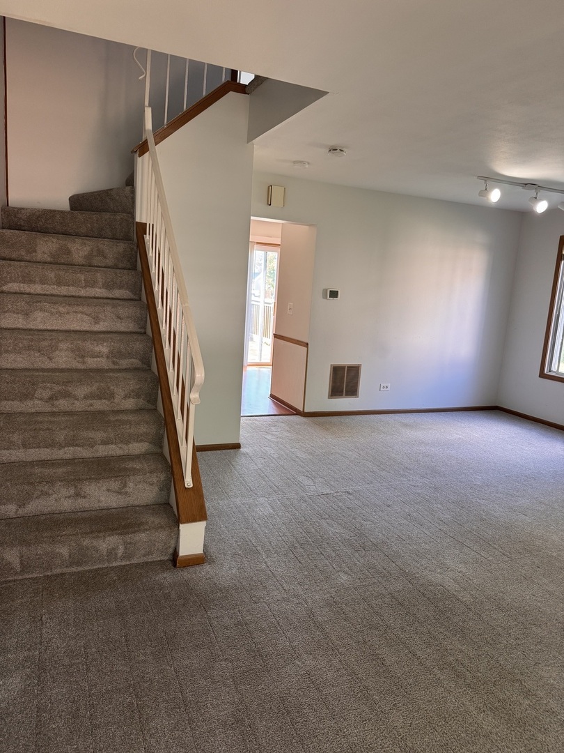 1327 Andover Drive #1327, Aurora, IL 60504