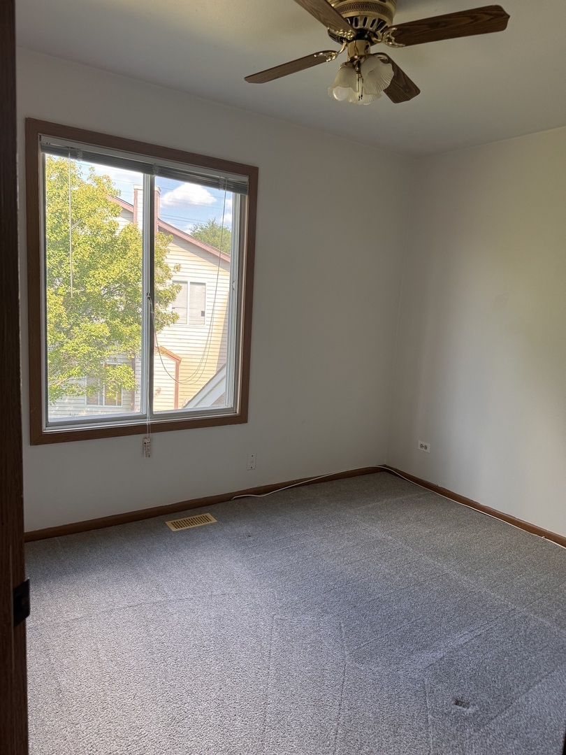 1327 Andover Drive #1327, Aurora, IL 60504