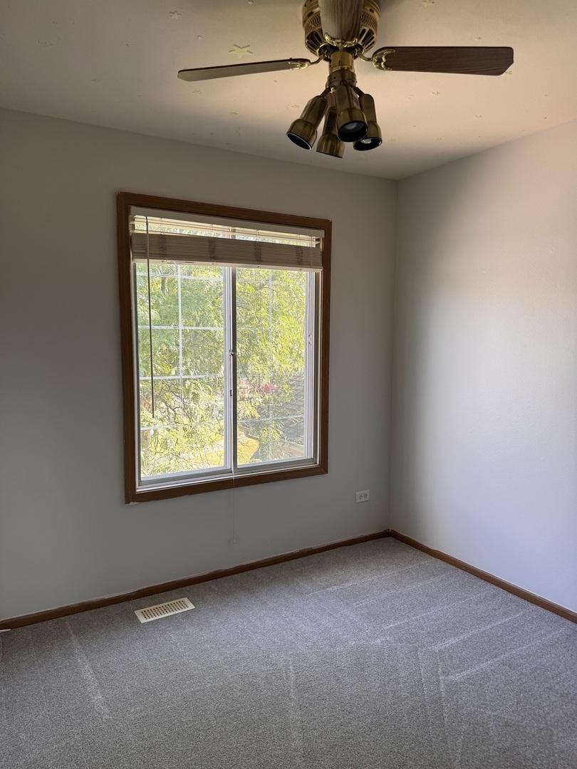 1327 Andover Drive #1327, Aurora, IL 60504