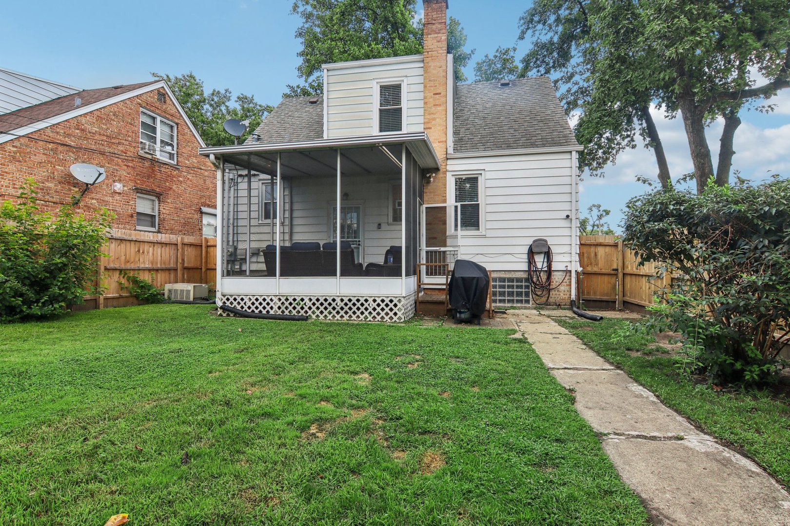 9258 S Albany Avenue, Evergreen Park, IL 60805