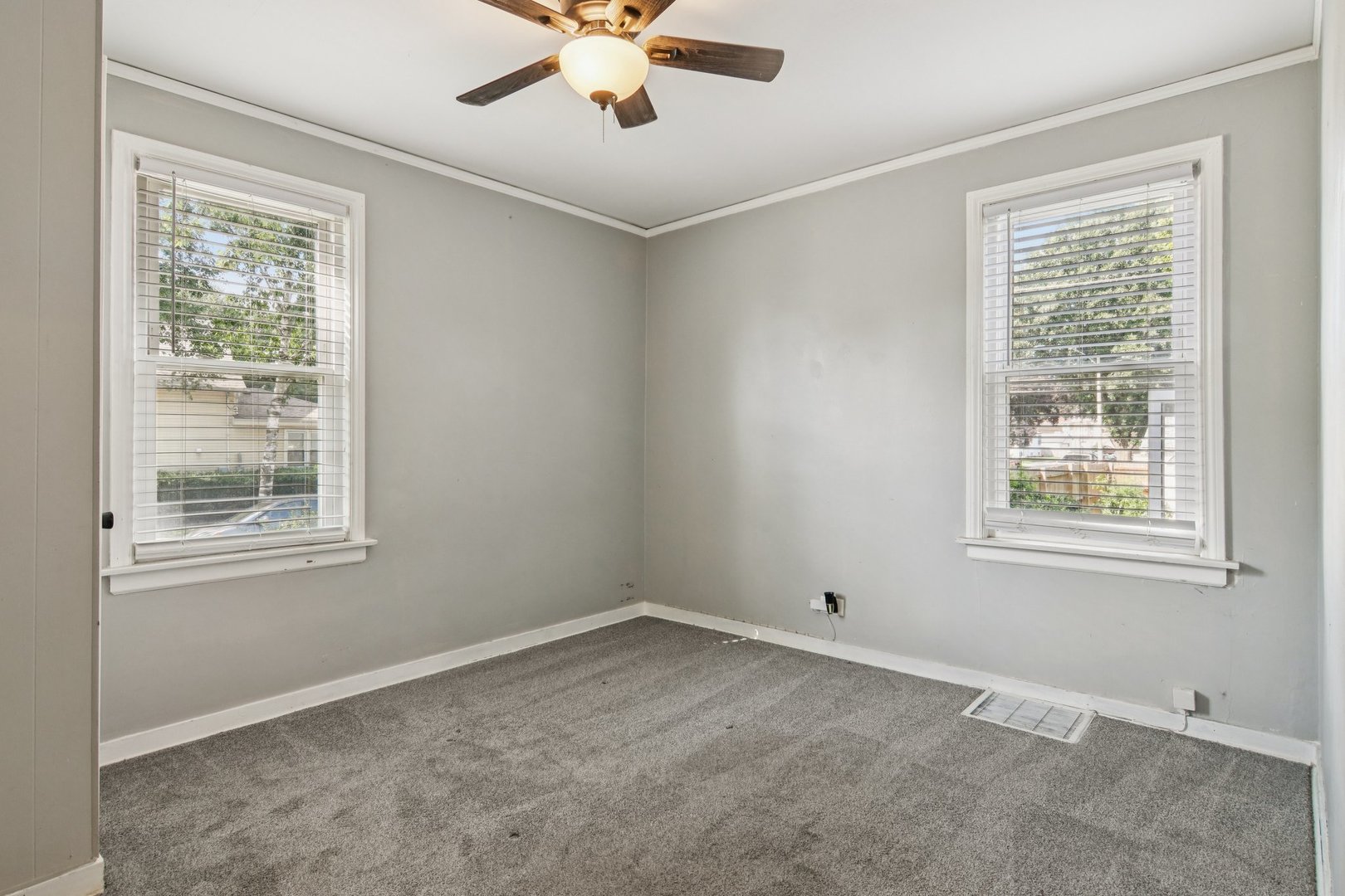9258 S Albany Avenue, Evergreen Park, IL 60805