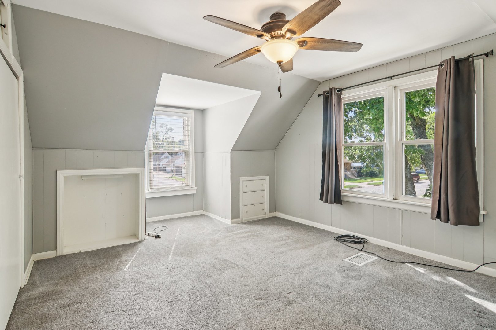 9258 S Albany Avenue, Evergreen Park, IL 60805