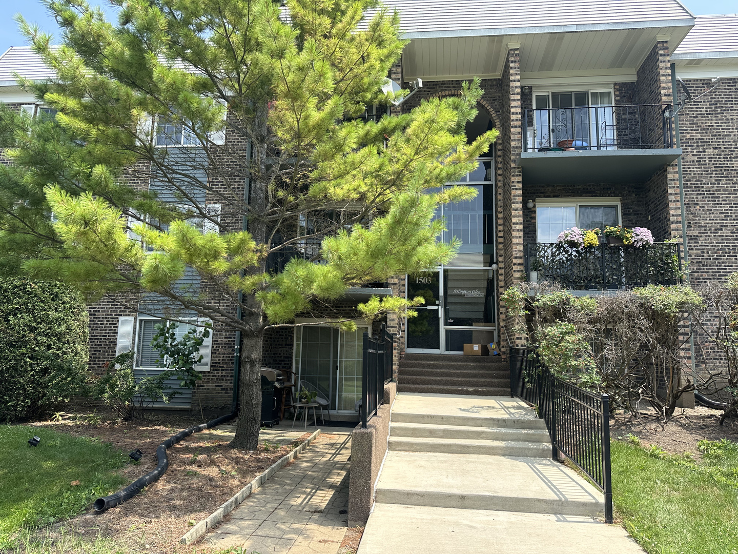 1503 N Windsor Drive #103, Arlington Heights, IL 60004
