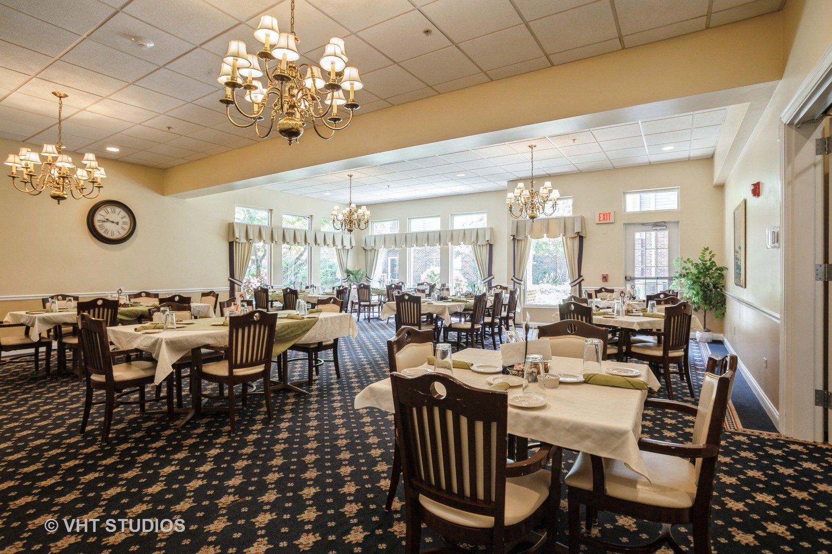 801 N McLean Boulevard #224, Elgin, IL 60123