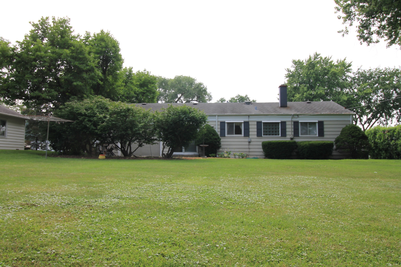5525 Virginia Avenue, Clarendon Hills, IL 60514
