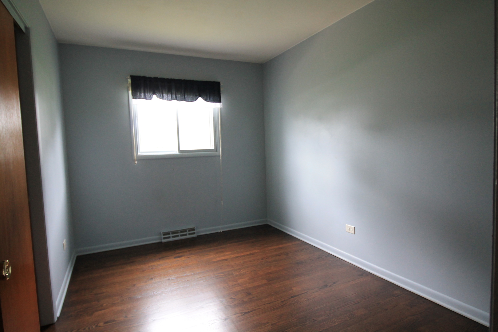 5525 Virginia Avenue, Clarendon Hills, IL 60514