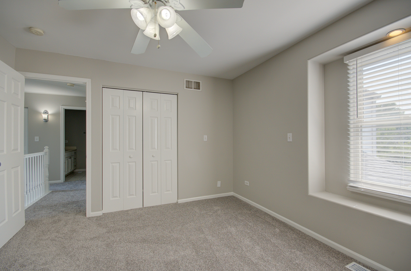 1703 Waters Edge Drive, Minooka, IL 60447