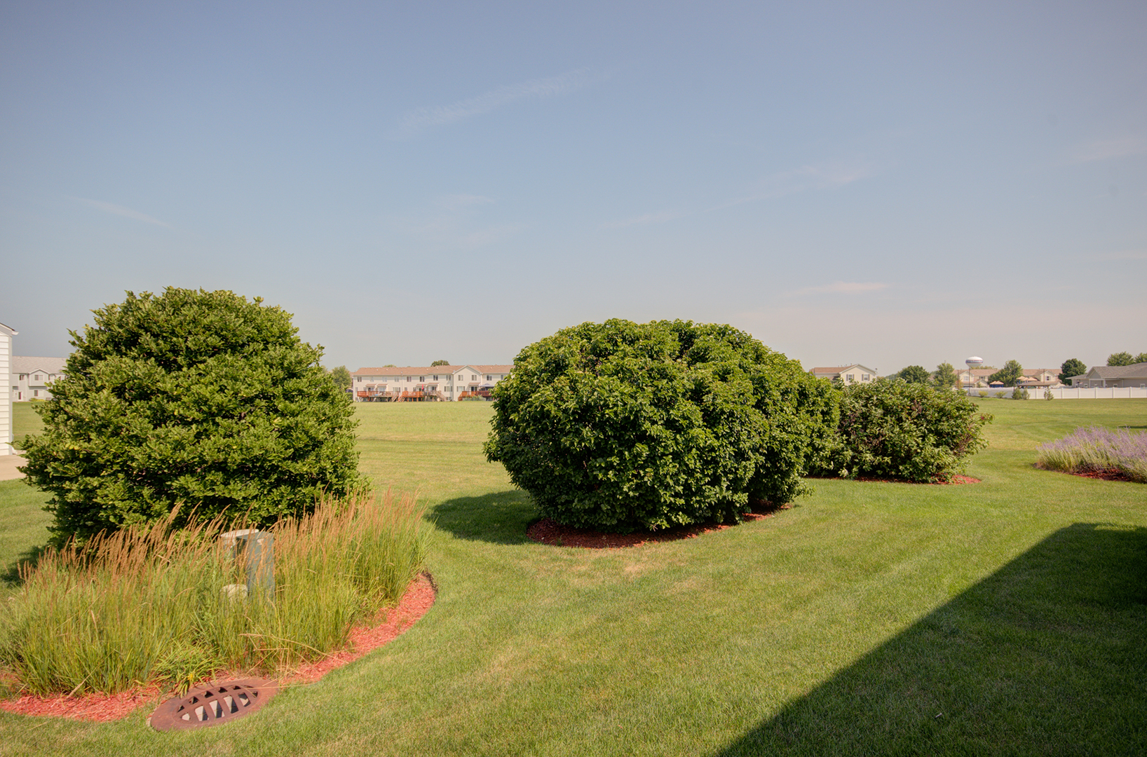 1703 Waters Edge Drive, Minooka, IL 60447