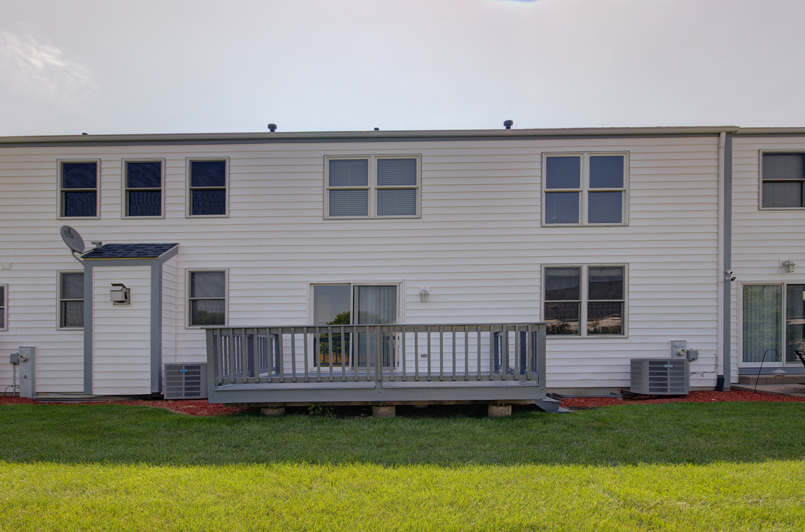 1703 Waters Edge Drive, Minooka, IL 60447
